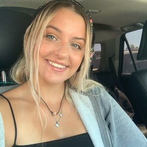 Meet your Posher, Haley